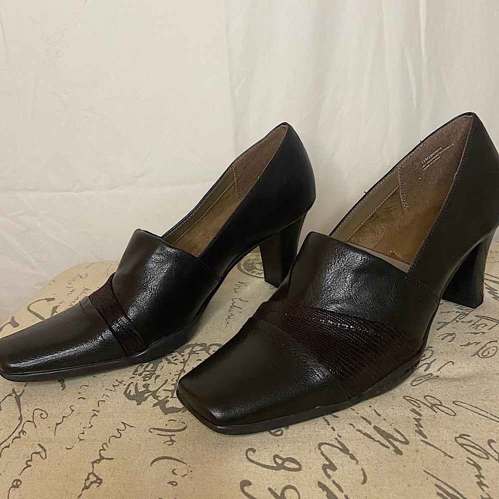 Aerology shoe Women’s US size 11 EU size 9